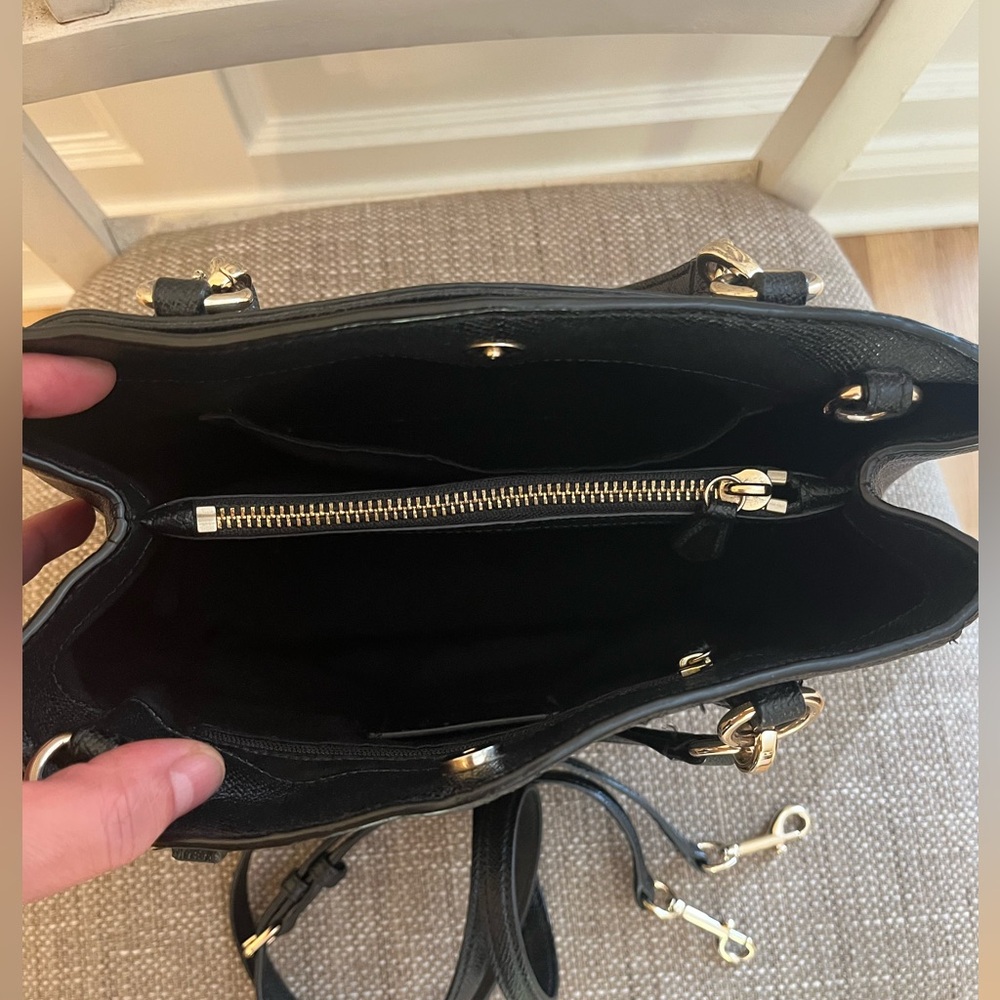 COACH 🌸 Minetta Black Leather Crossbody Bag - Picture 3 of 6